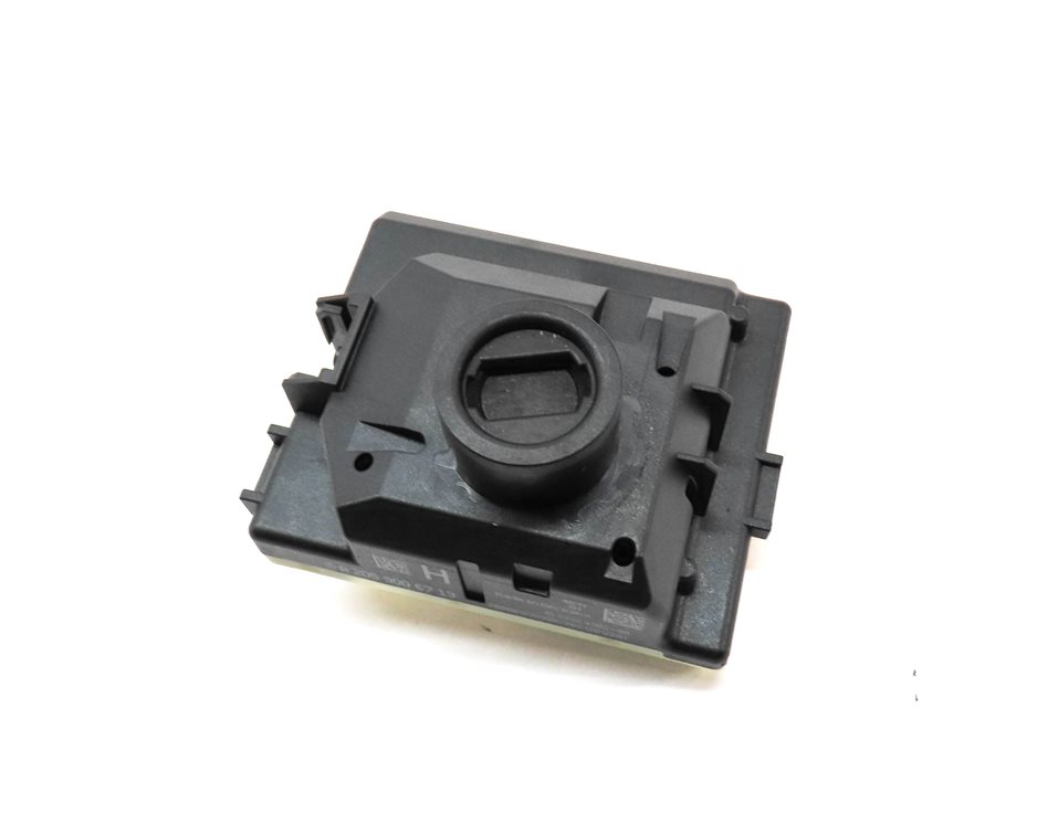 2018-2019 MERCEDES BENZ C300 GLC300 GLC350e (W205 X253) IGNITION SWITCH MODULE