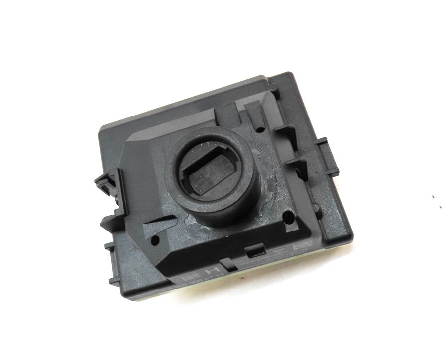 Thumbnail 3: 2018-2019 MERCEDES BENZ C300 GLC300 GLC350e (W205 X253) IGNITION SWITCH MODULE