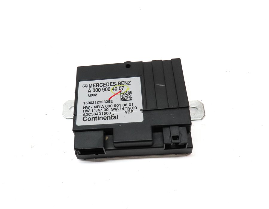 Thumbnail 2: 2015 MERCEDES C300 (W205) 2.0L (274.920) FUEL PUMP CONTROL MODULE