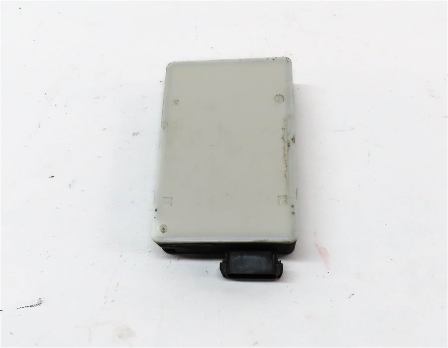 Thumbnail 5: 2015-2016 MERCEDES C300 C350 C400 C450 C63 (W205) REAR BLIND SPOT RADAR MODULE