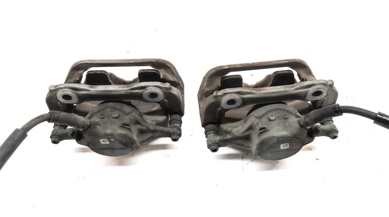 Thumbnail 5: 2015-2021 MERCEDES C300 E300 (W205 W213) FRONT LEFT & RIGHT BRAKE CALIPER SET