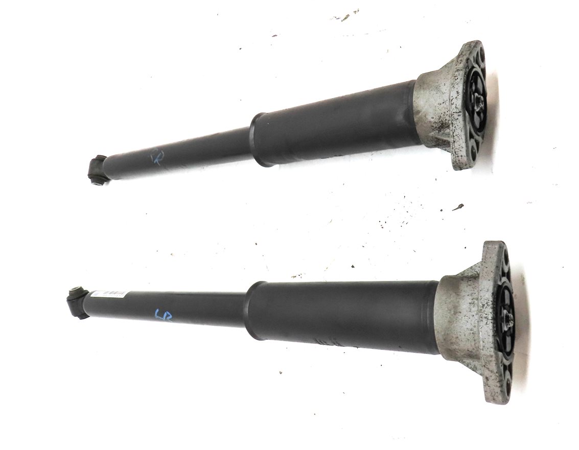 Thumbnail 6: 2015 MERCEDES C300 (W205) REAR LEFT & RIGHT RWD SPORT SHOCK STRUT SET/2