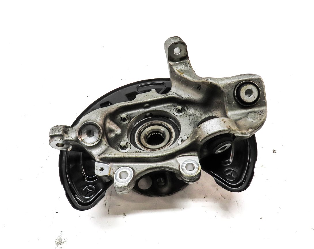 Thumbnail 2: 2015-2021 MERCEDES C300 C350 C400 (W205) SEDAN LEFT REAR SPINDLE KNUCKLE HUB