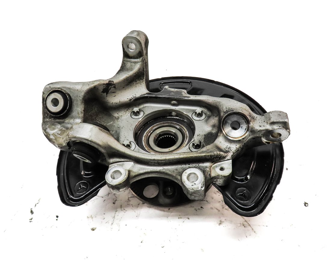 Thumbnail 2: 2015-2021 MERCEDES C300 C350 C400 (W205) SEDAN RIGHT REAR SPINDLE KNUCKLE HUB