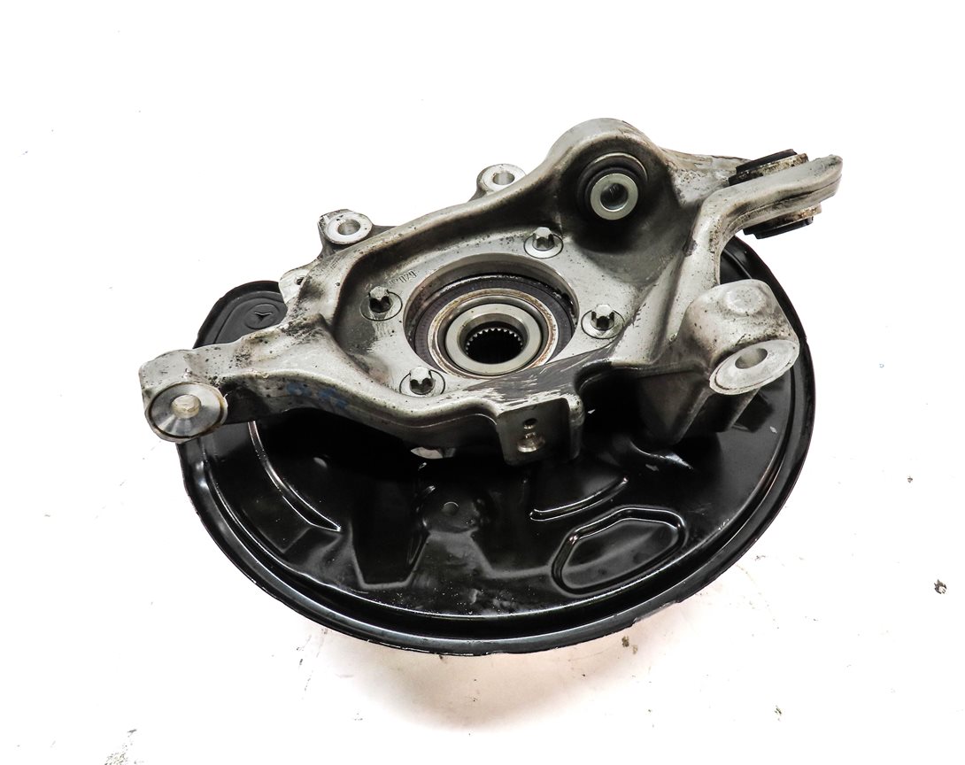 Thumbnail 4: 2015-2021 MERCEDES C300 C350 C400 (W205) SEDAN RIGHT REAR SPINDLE KNUCKLE HUB