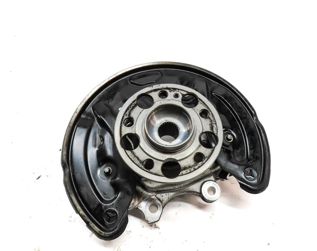 Thumbnail 5: 2015-2021 MERCEDES C300 C350 C400 (W205) SEDAN RIGHT REAR SPINDLE KNUCKLE HUB