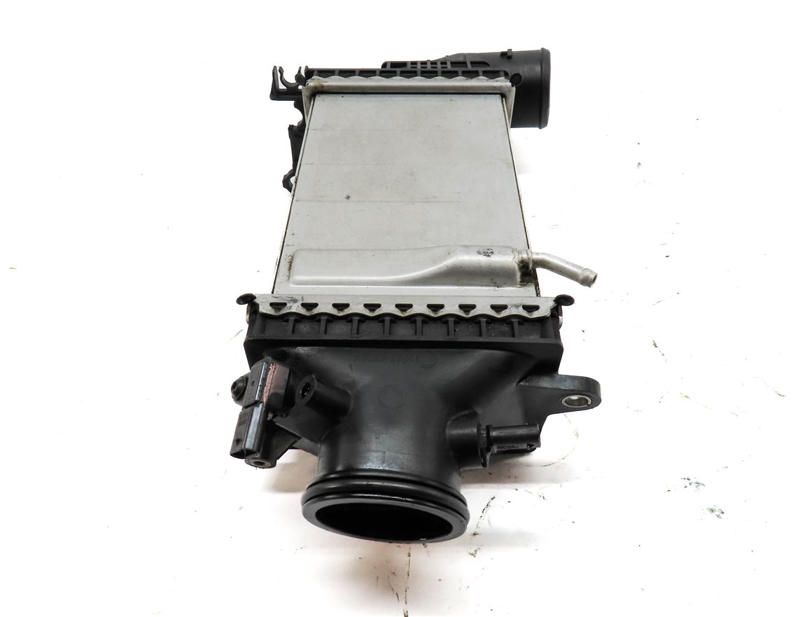 Thumbnail 4: 2015-2020 MERCEDES C300 E300 GLC (W205 W213 X253) 2.0L ENGINE TURBO INTERCOOLER