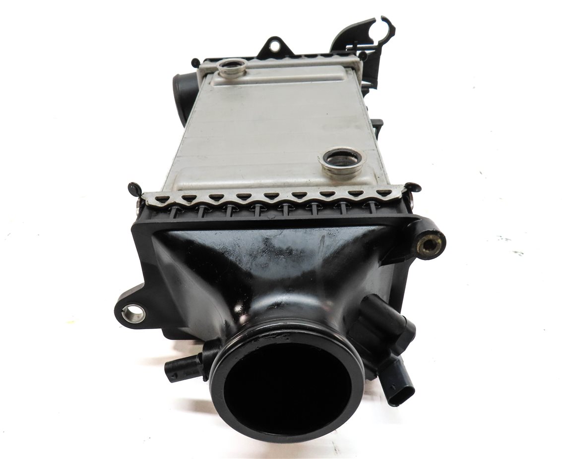 Thumbnail 7: 2015-2020 MERCEDES C300 E300 GLC (W205 W213 X253) 2.0L ENGINE TURBO INTERCOOLER