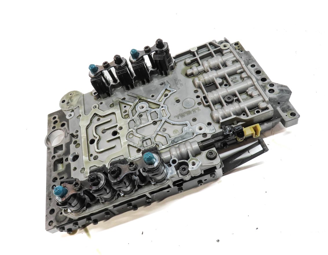 Thumbnail 3: 15-20 MERCEDES C E S GL ML (W205 W212 W166 W222 X166) TRANSMISSION VALVE BODY