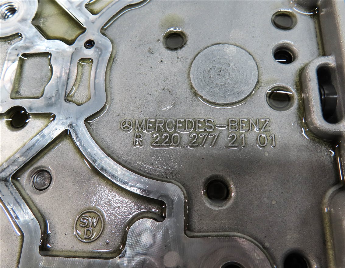 Thumbnail 7: 15-20 MERCEDES C E S GL ML (W205 W212 W166 W222 X166) TRANSMISSION VALVE BODY