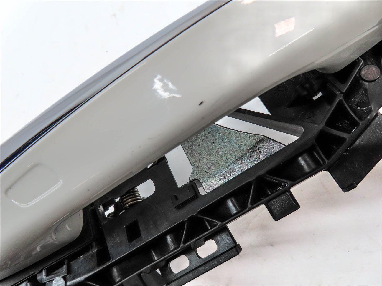 Thumbnail 7: 15-17 MERCEDES C S CLASS (W205 W222) FRONT RIGHT KEYLESS GO DOOR HANDLE (White)