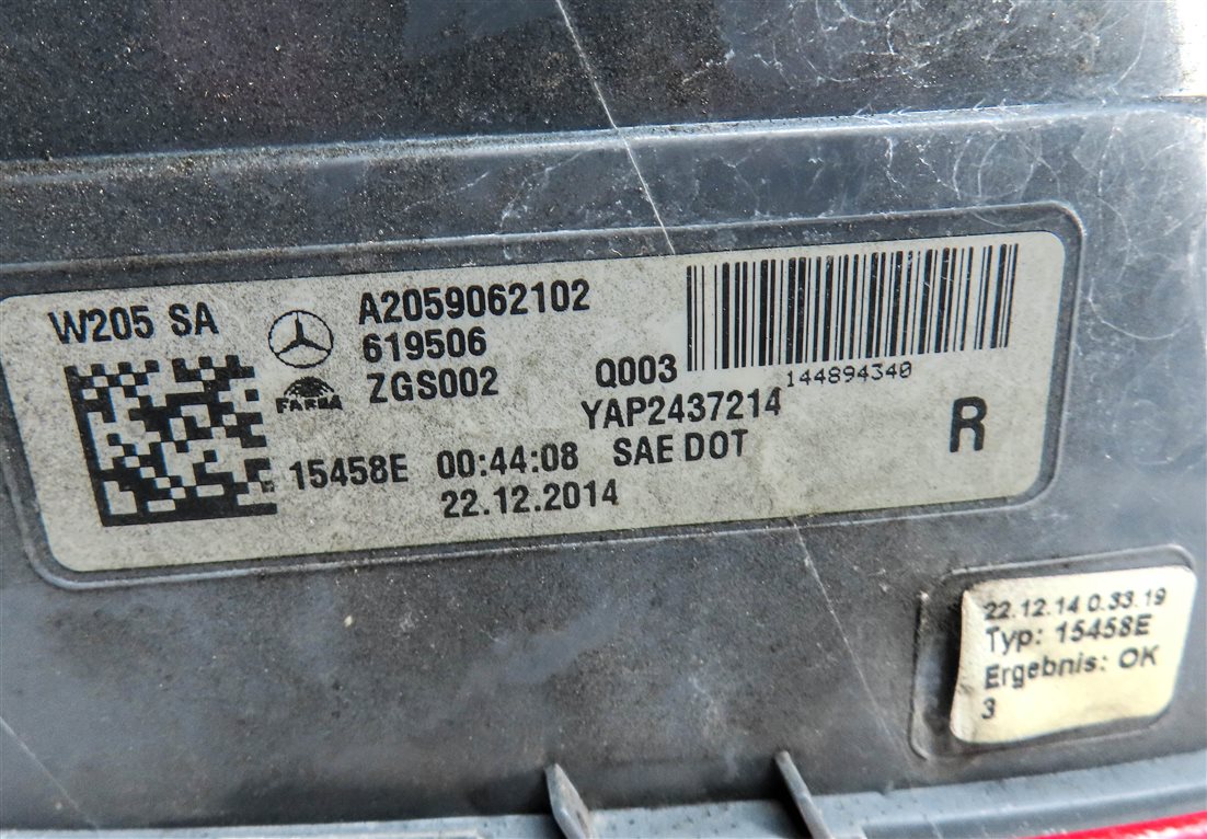 Thumbnail 5: 15-18 MERCEDES C300 C350 C400 C450 C63 (W205) RIGHT LED TAILLIGHT BRAKE LIGHT