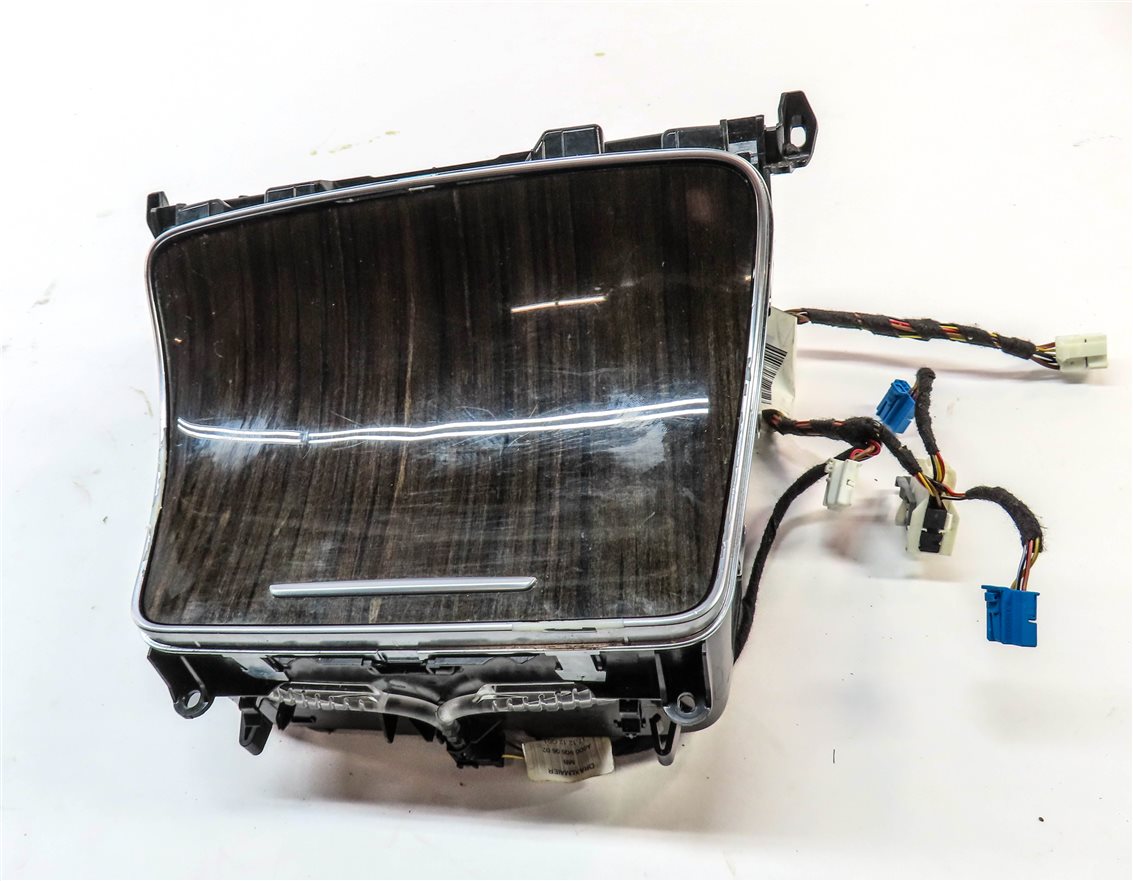 Thumbnail 2: 2015 MERCEDES C300 (W205) FRONT CENTER CONSOLE CUPHOLDER ASHTRAY (Zen)