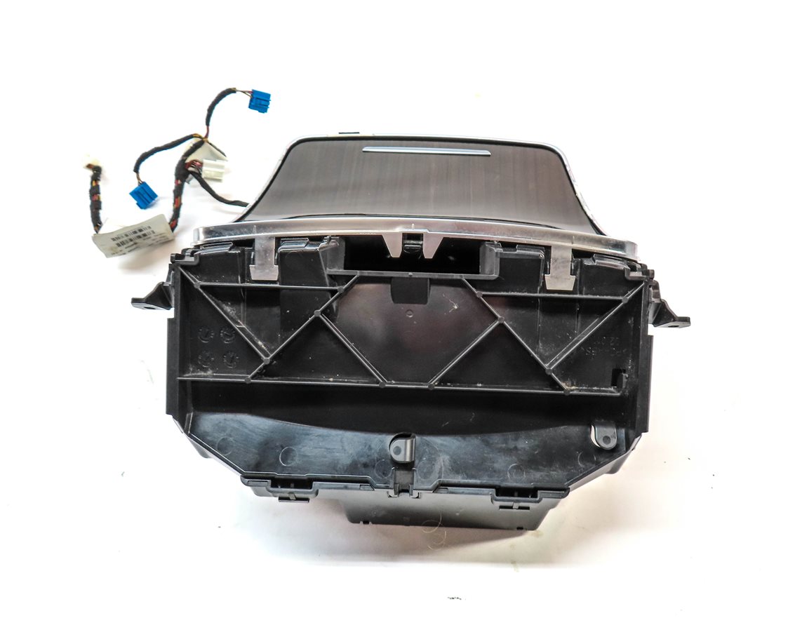 Thumbnail 4: 2015 MERCEDES C300 (W205) FRONT CENTER CONSOLE CUPHOLDER ASHTRAY (Zen)