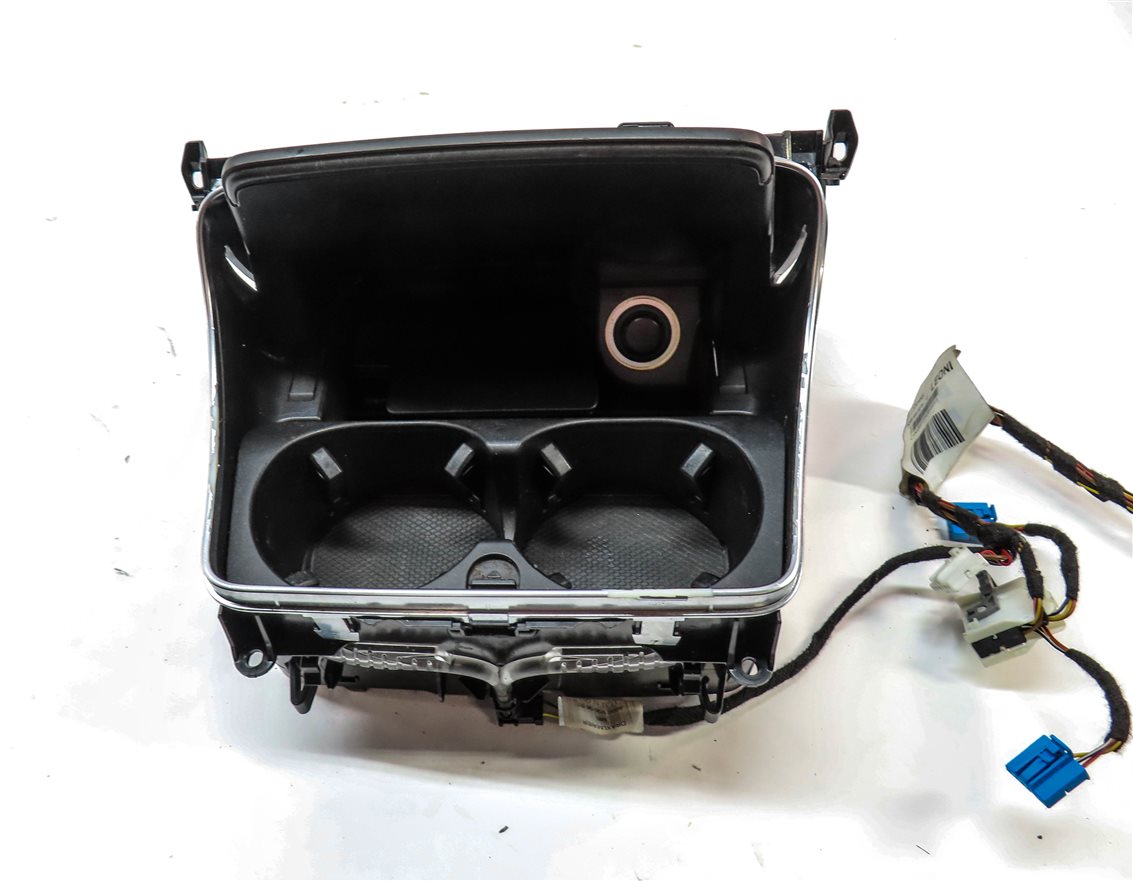 Thumbnail 6: 2015 MERCEDES C300 (W205) FRONT CENTER CONSOLE CUPHOLDER ASHTRAY (Zen)