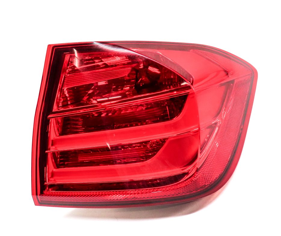 Thumbnail 3: 12-15 BMW 3 SERIES (F30) SEDAN RIGHT PASSENGER OUTER TAILLIGHT BRAKE LIGHT LAMP