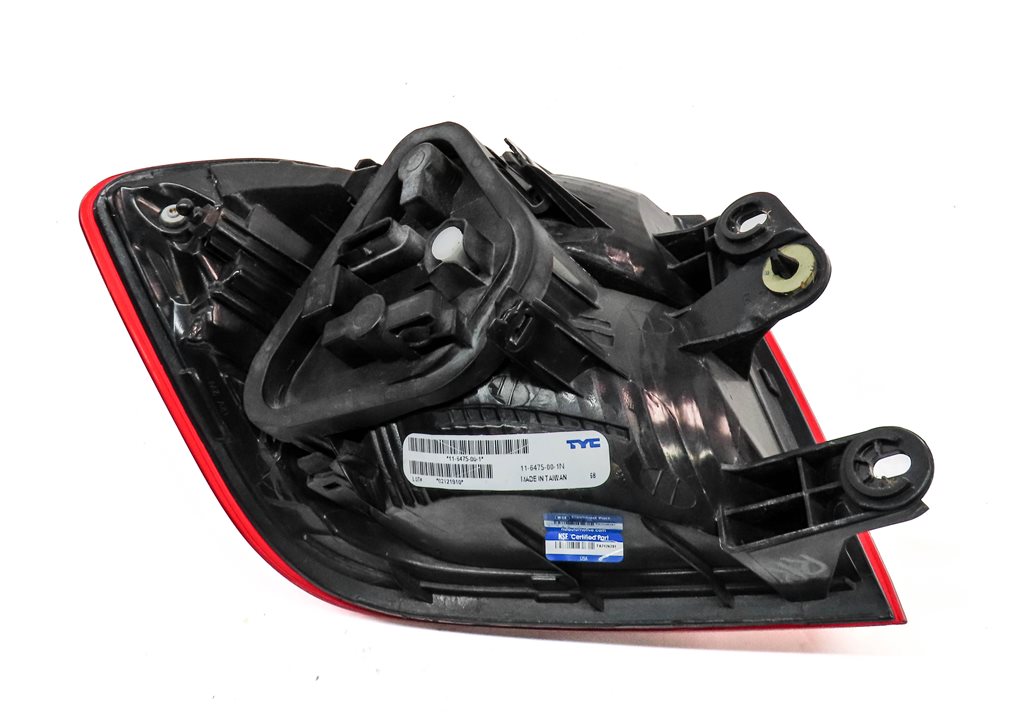 Thumbnail 5: 12-15 BMW 3 SERIES (F30) SEDAN RIGHT PASSENGER OUTER TAILLIGHT BRAKE LIGHT LAMP