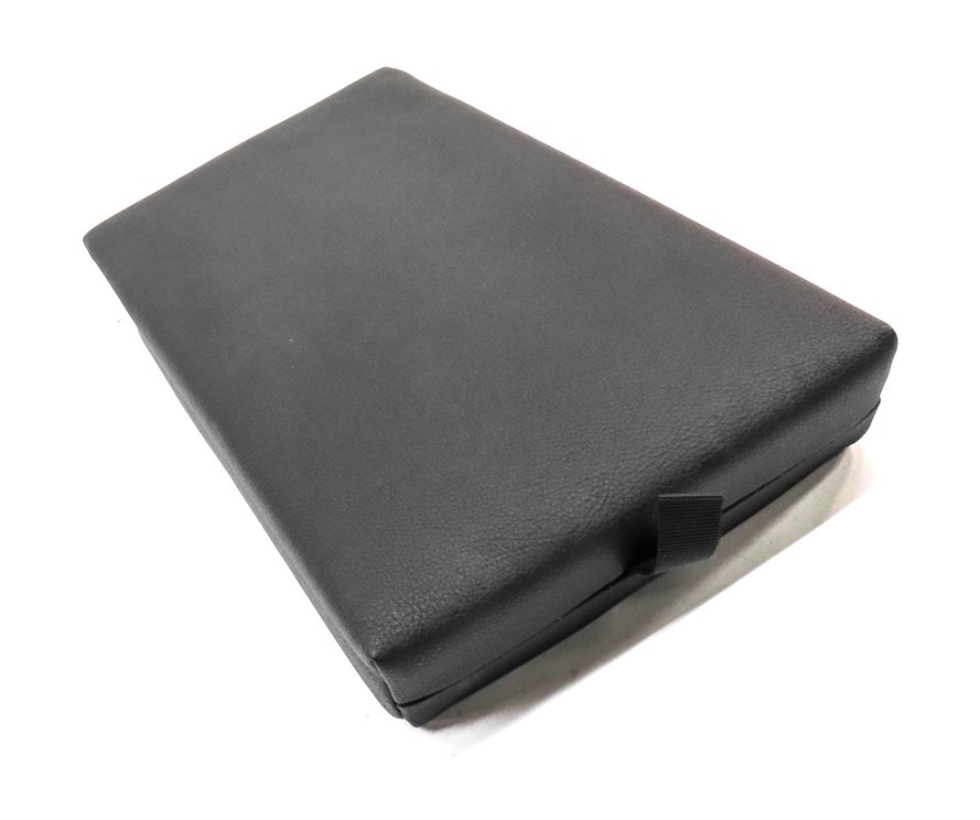 Thumbnail 3: 2014 BMW 320XI (F30) REAR CENTER SEAT BACK FOLD DOWN ARM REST CUPHOLDER (Black)