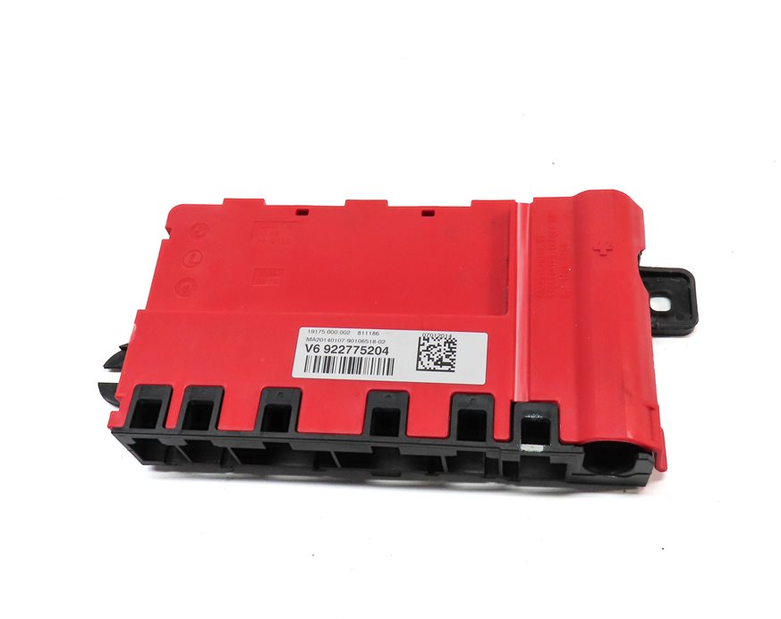 Thumbnail 2: 14 BMW 320XI (F30) 2.0L (N20) ENGINE POSITIVE POWER DISTRIBUTION CONTROL MODULE