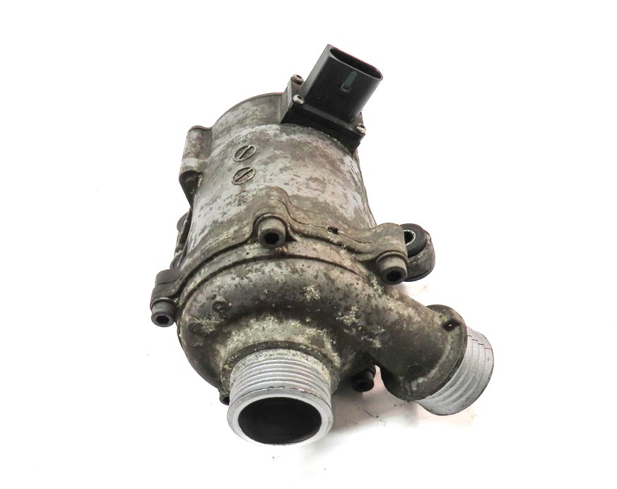 Thumbnail 2: 2015 X1 F48 / 12-18 BMW 320i F30 2.0L TURBO ENGINE ELECTRIC WATER PUMP