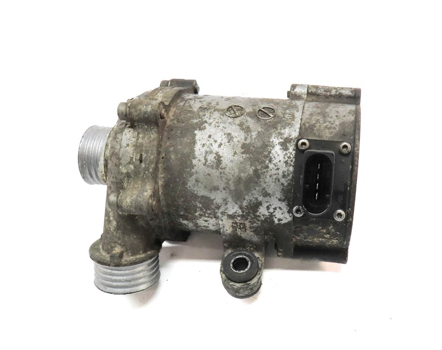 Thumbnail 4: 2015 X1 F48 / 12-18 BMW 320i F30 2.0L TURBO ENGINE ELECTRIC WATER PUMP