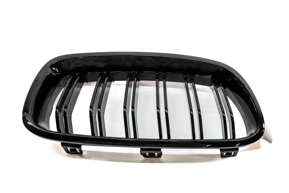 Thumbnail 4: 2012-2018 BMW 320i 328i 330i 335i (F30) SEDAN / WAGON RIGHT BUMPER VENT GRILLE