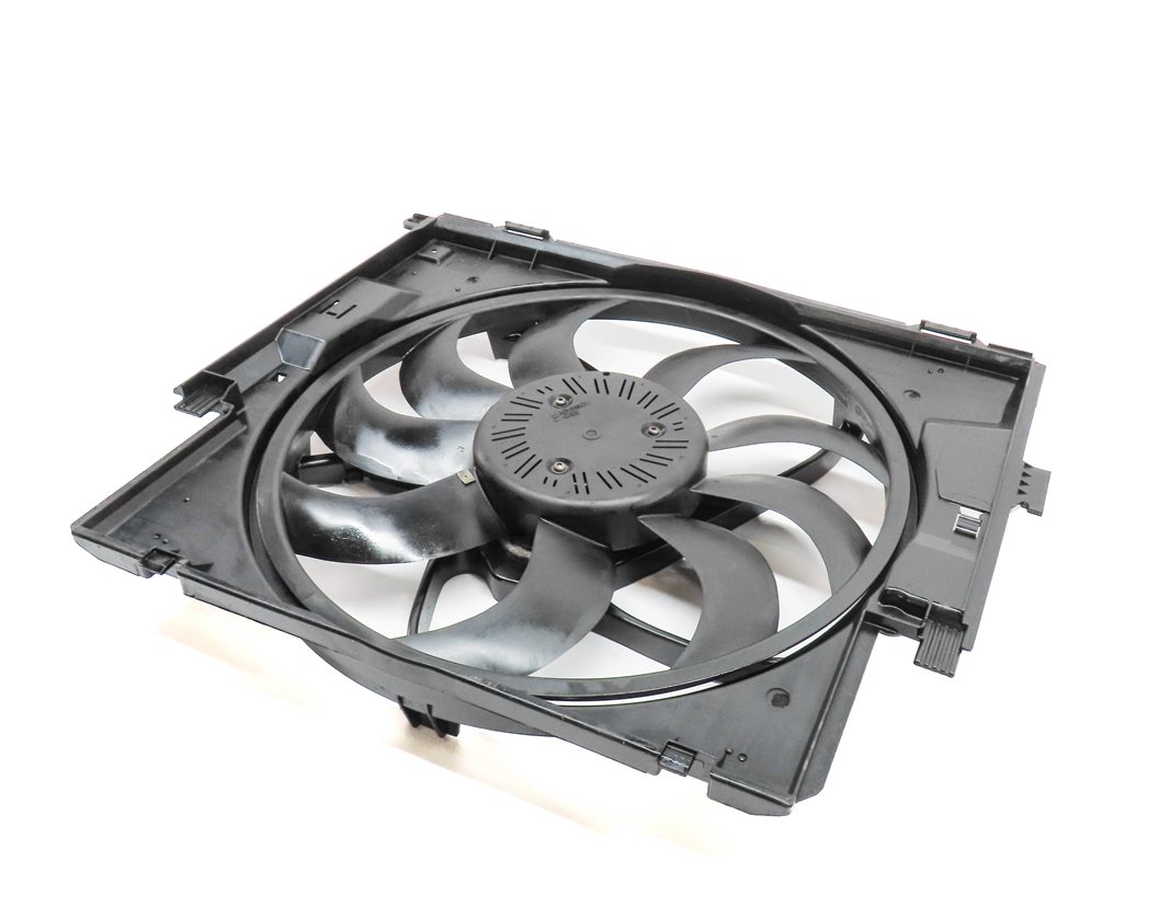 Thumbnail 1: 12-18 BMW 228i 320i (F22 F30) 2.0L TURBO ENGINE RADIATOR COOLING FAN w/ SHROUD