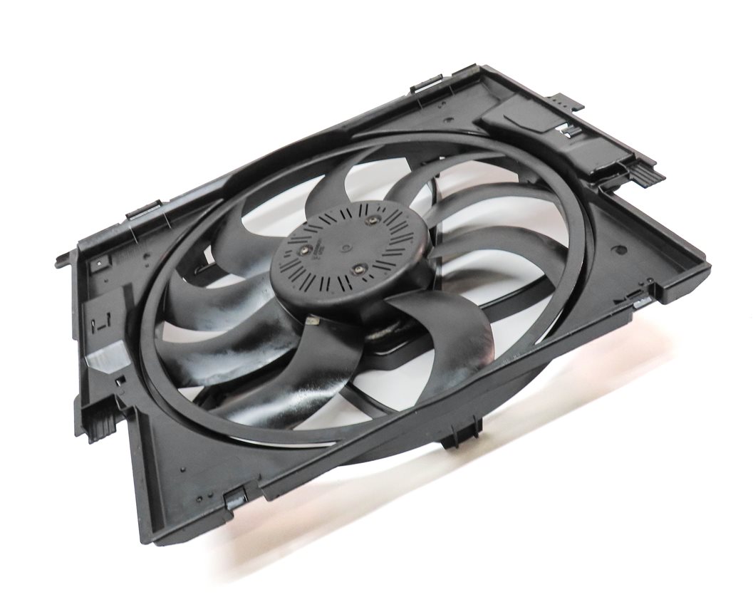 Thumbnail 3: 12-18 BMW 228i 320i (F22 F30) 2.0L TURBO ENGINE RADIATOR COOLING FAN w/ SHROUD