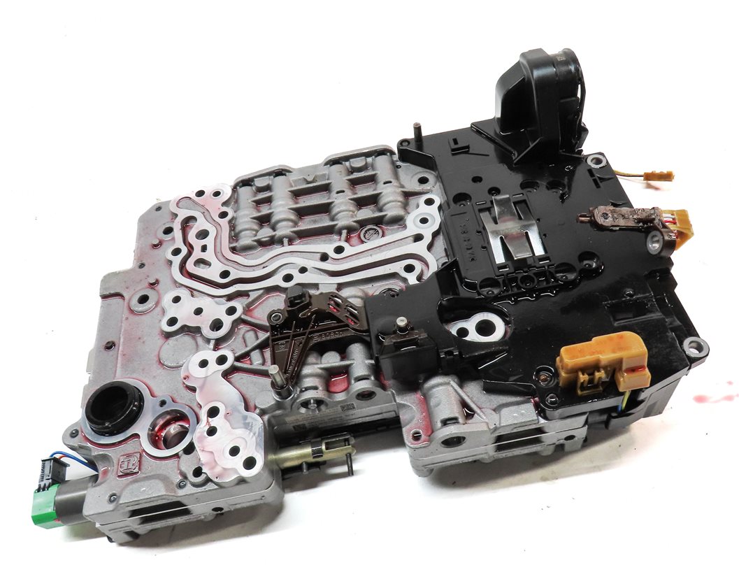 Thumbnail 2: 14-18 BMW 320i (F30) AWD 2.0T 8HP-45 A/T AUTO AUTOMATIC TRANSMISSION VALVE BODY
