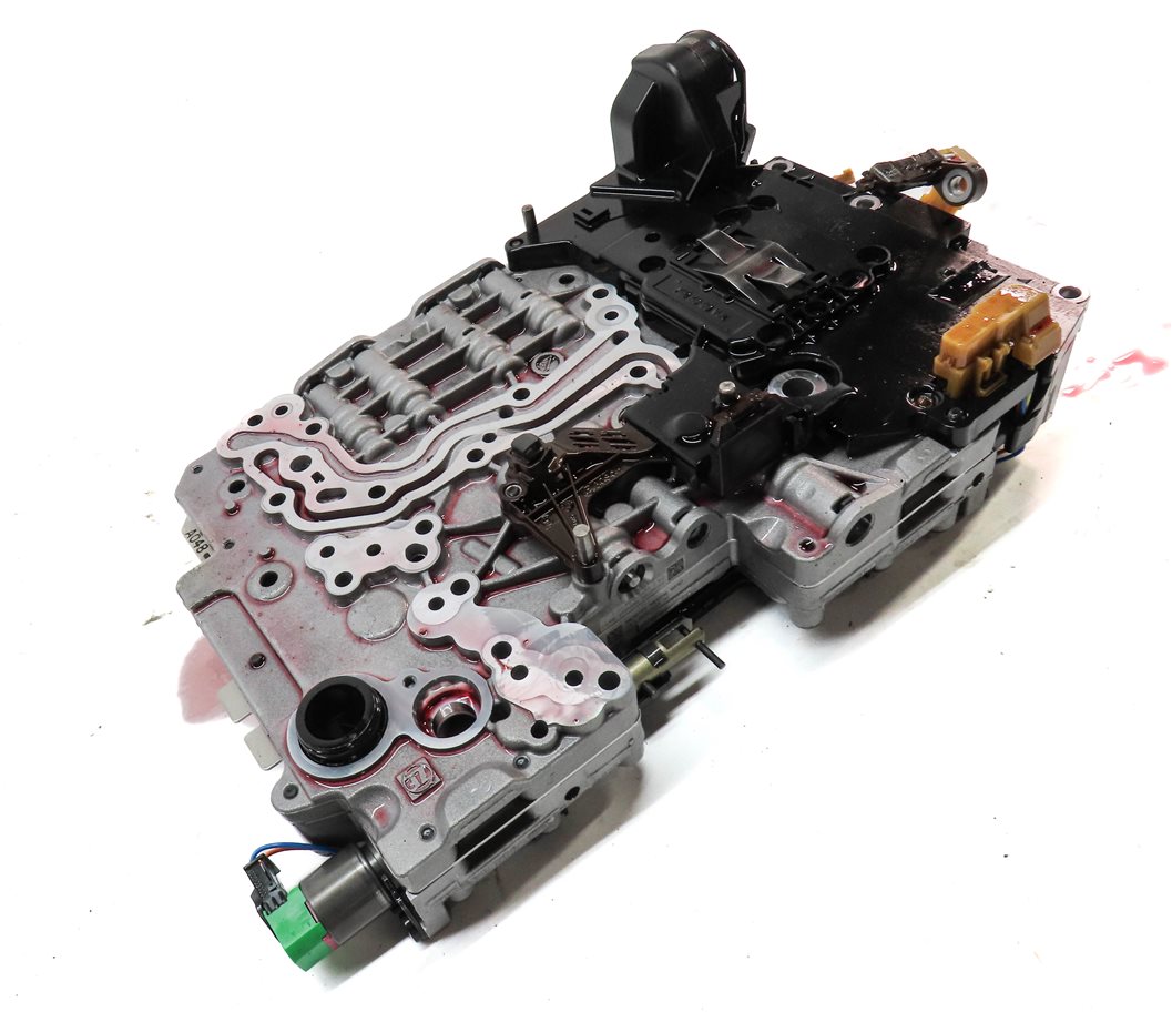 Thumbnail 3: 14-18 BMW 320i (F30) AWD 2.0T 8HP-45 A/T AUTO AUTOMATIC TRANSMISSION VALVE BODY