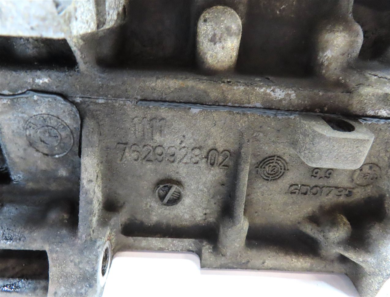 Thumbnail 9: 2012-2018 BMW 320i (F30) 2.0L MOTOR TURBO ENGINE CYLINDER BLOCK (BARE)