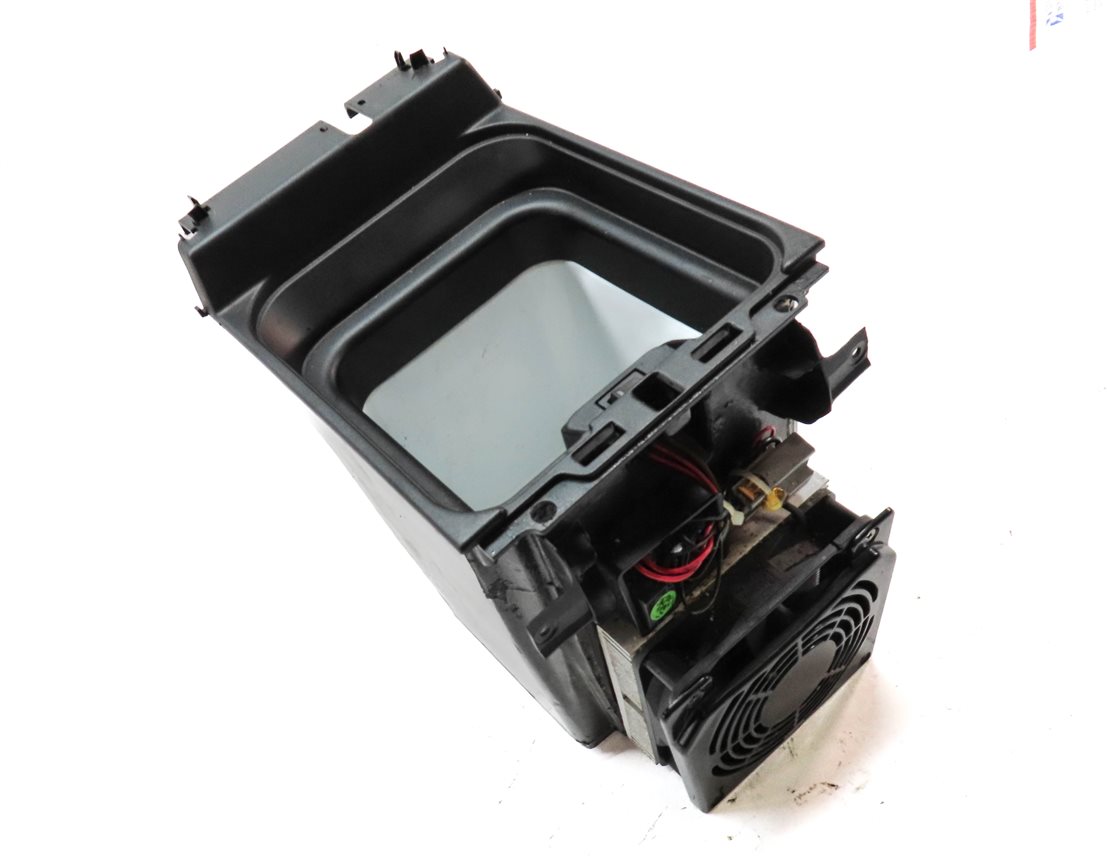 Thumbnail 3: 2006-2009 RANGE ROVER SPORT (L320) FRONT CONSOLE REFRIGERATOR COOLER INSERT