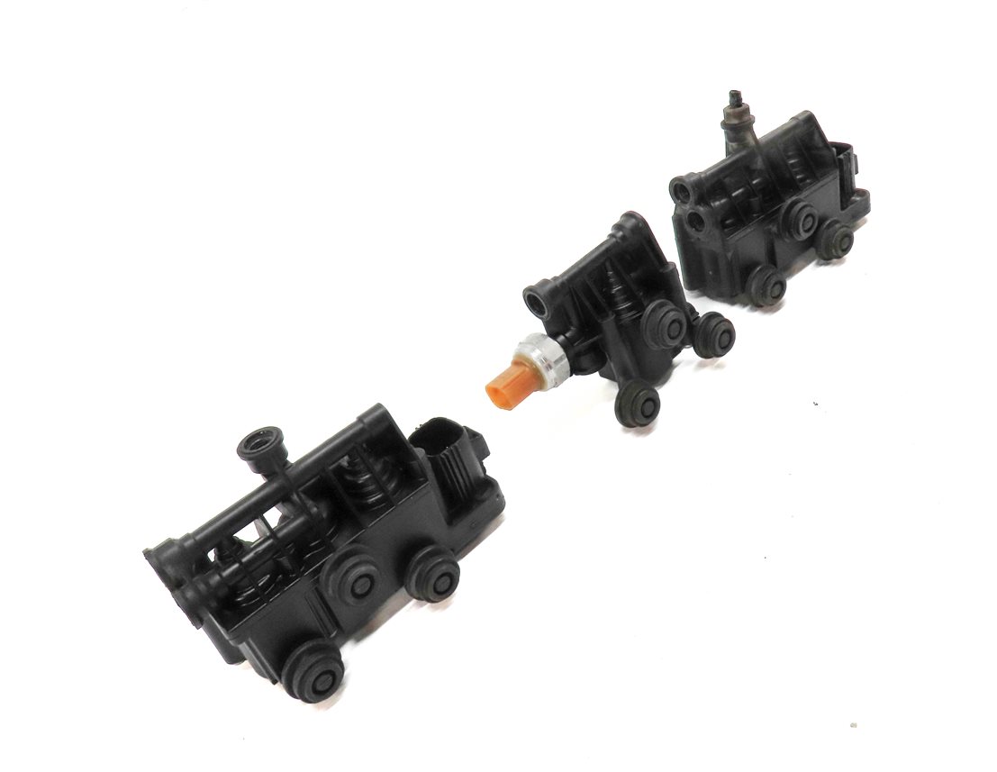 Thumbnail 3: 2008 RANGE ROVER SPORT (L320) AIR SUSPENSION DISTRIBUTION VALVE BLOCK SET-3