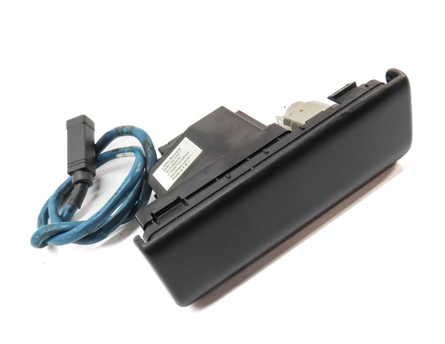 Thumbnail 3: 2008 RANGE ROVER SPORT (L320) REAR ENTERTAINMENT RCA VIDEO JACK IN INPUT w/ 12v