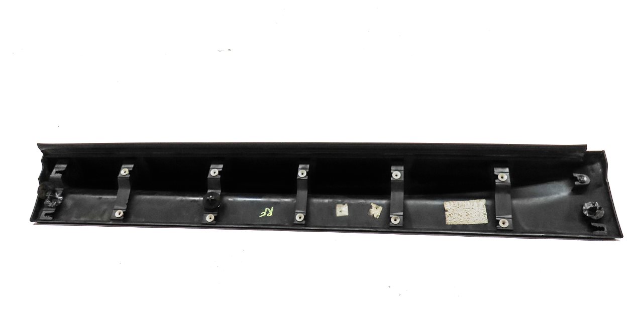 Thumbnail 5: 2008 RANGE ROVER SPORT (L320) FRONT RIGHT PASSENGER DOOR LOWER MOULDING TRIM