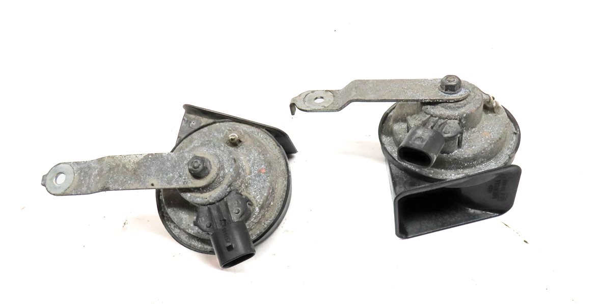 Thumbnail 4: 2011-2018 BMW X3 X4 (F25 F26) HIGH & LOW TONE SAFETY HORN SET-2