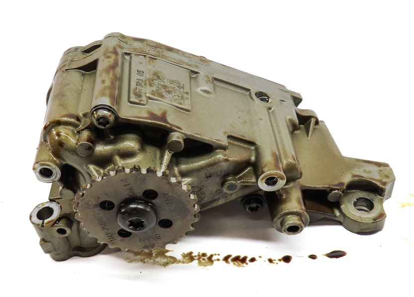 Thumbnail 2: 2015 BMW X3 (F25) 3.0L N55 TURBO ENGINE OIL PUMP w/ SPROCKET