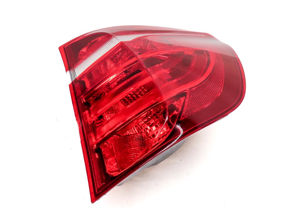 Thumbnail 4: 11-17 BMW X3 (F25) RIGHT PASSENGER OUTER INCANDESCENT TAILLIGHT LAMP (OPT 522)