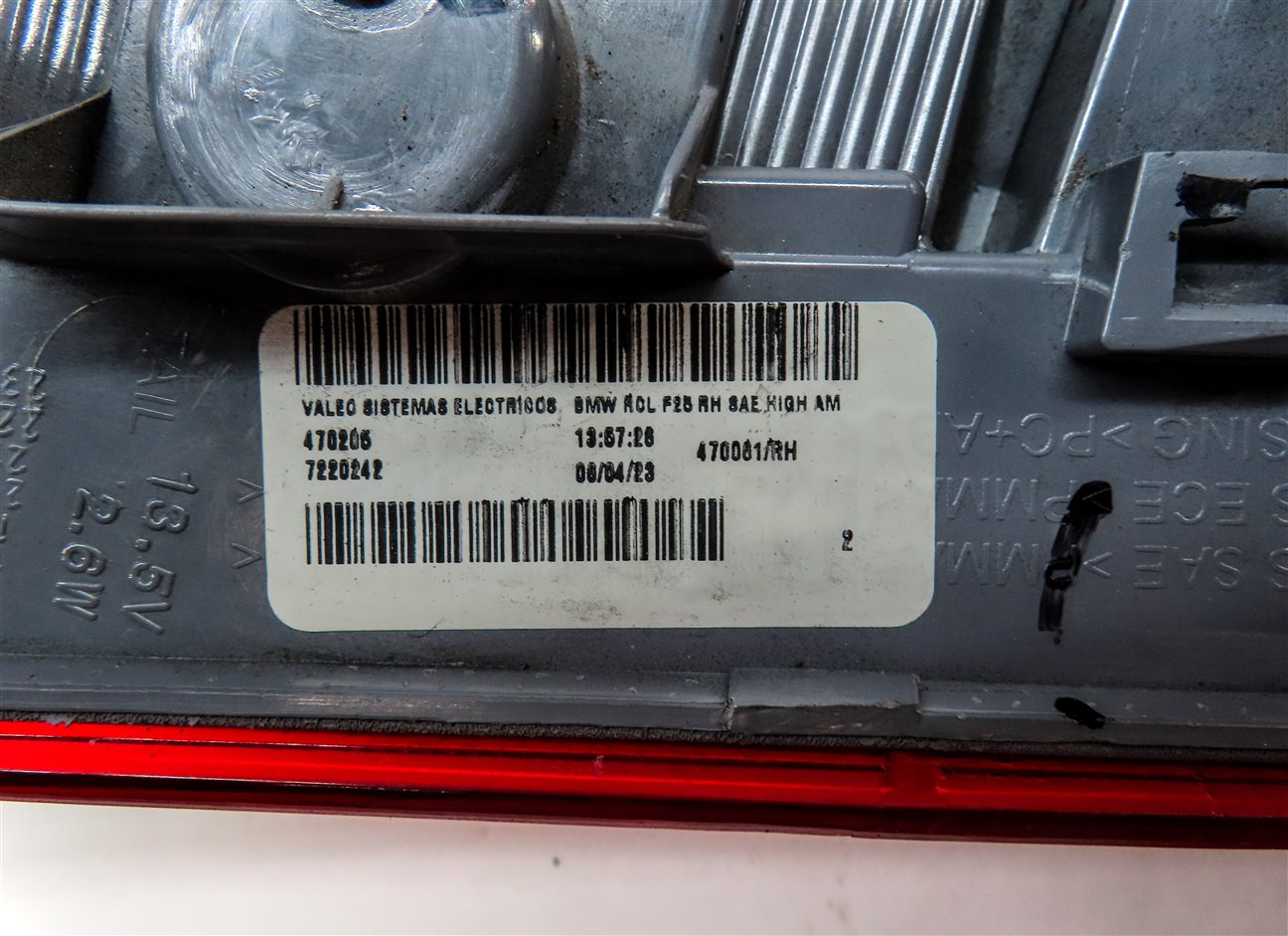 Thumbnail 6: 11-17 BMW X3 (F25) RIGHT PASSENGER OUTER INCANDESCENT TAILLIGHT LAMP (OPT 522)