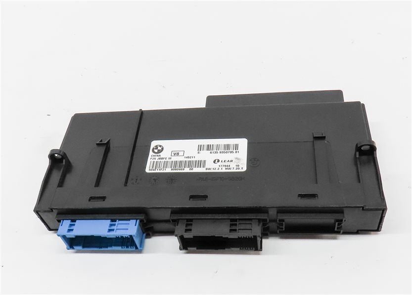 Thumbnail 2: 2015-2018 BMW X3 X4 (F25 F26) MAIN JUNCTION POWER BODY CONTROL MODULE