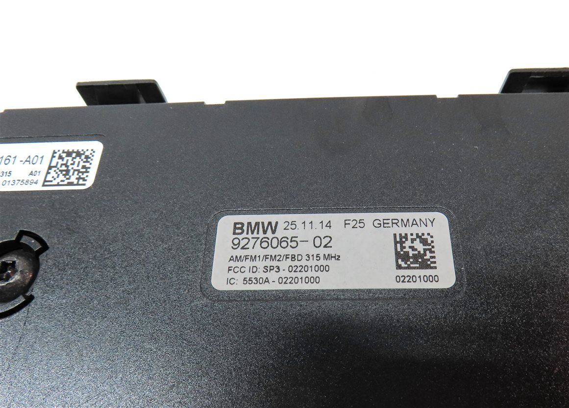 Thumbnail 4: 2015 BMW X3 (F25) RADIO STEREO DIVERSITY ANTENNA MODULE