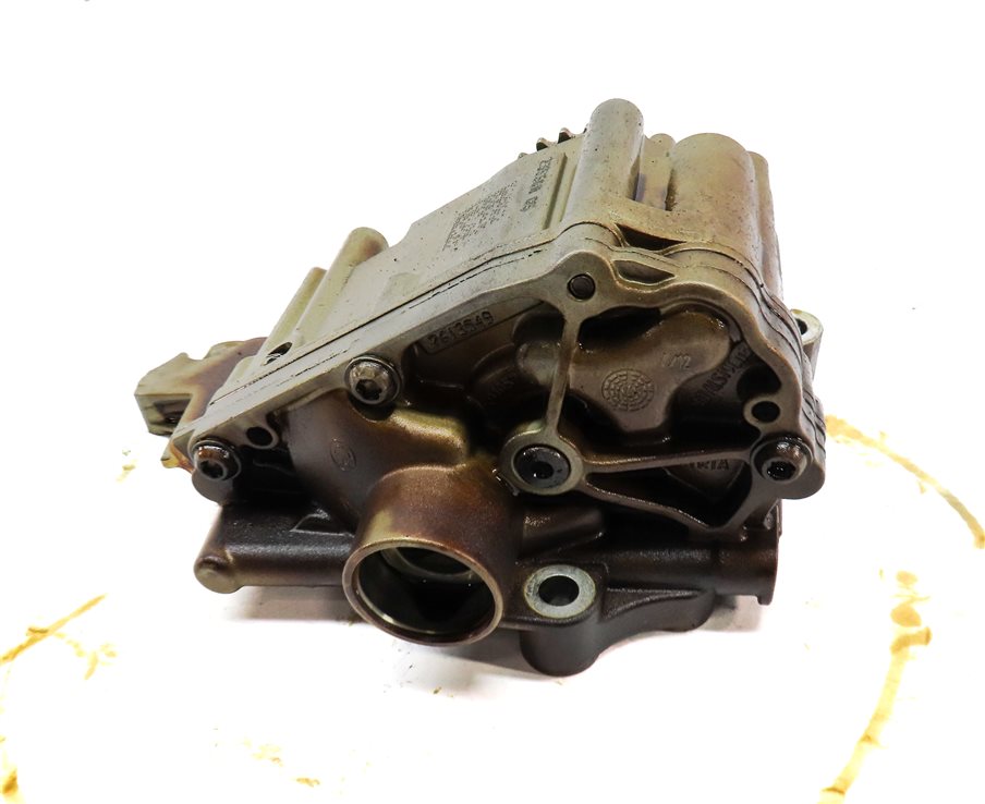 Thumbnail 4: 2015 BMW X4 (F26) 3.0L (N55) ENGINE OIL PUMP FLUID PAN PUMP w/ SPROCKET