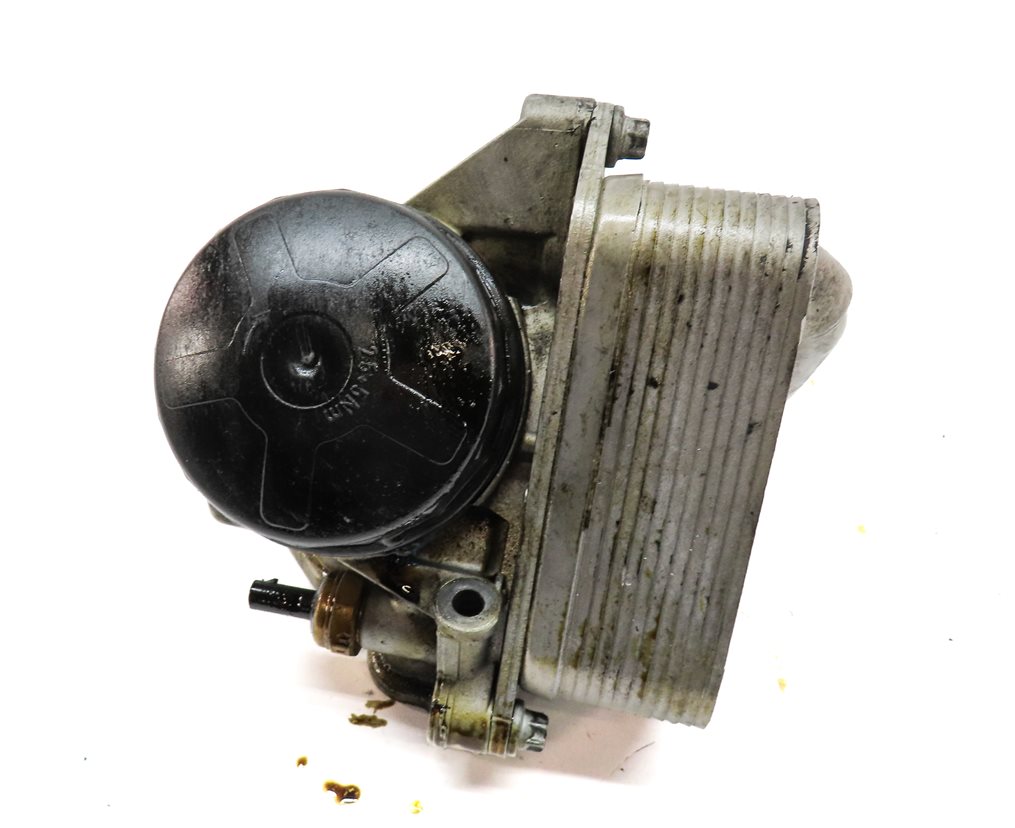 Thumbnail 2: 2015 BMW X4 (F26) 3.0L (N55) ENGINE OIL FILTER HOUSING ADAPTER w/ COOLER