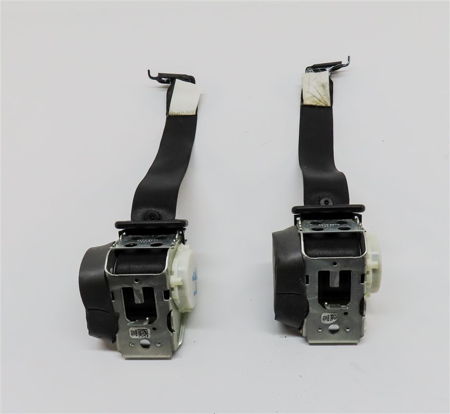 Thumbnail 4: 2015 BMW X4 (F26) REAR SEAT LEFT & RIGHT SEATBELT RETRACTOR SET-2 (Black)