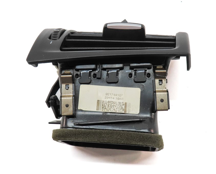 Thumbnail 5: 2015 BMW X4 (F26) FRONT LEFT DRIVER OUTER DASH HEATER A/C AIR VENT