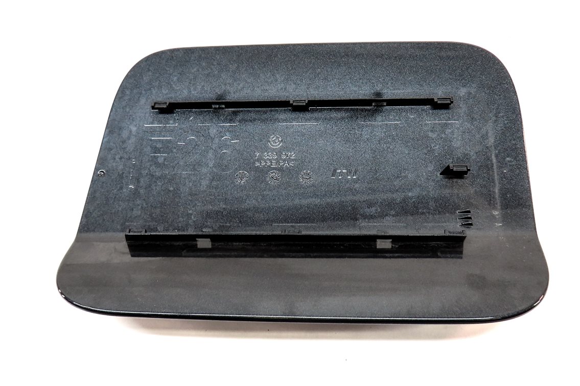 Thumbnail 5: 15-18 BMW X4 (F26) FUEL TANK DOOR LID COVER FLAP TRIM (Gray)
