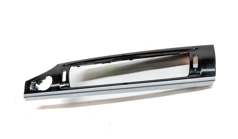 Thumbnail 2: 2015 BMW X4 (F26) FRONT CENTER DASH HEATER A/C AIR VENT TRIM BEZEL
