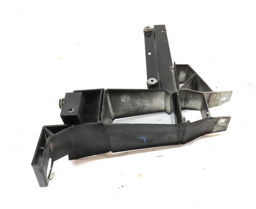 Thumbnail 2: 2015 BMW X4 (F26) FRONT LEFT DRIVER HEADLIGHT SUPPORT MOUNT MOUNTING BRACKET