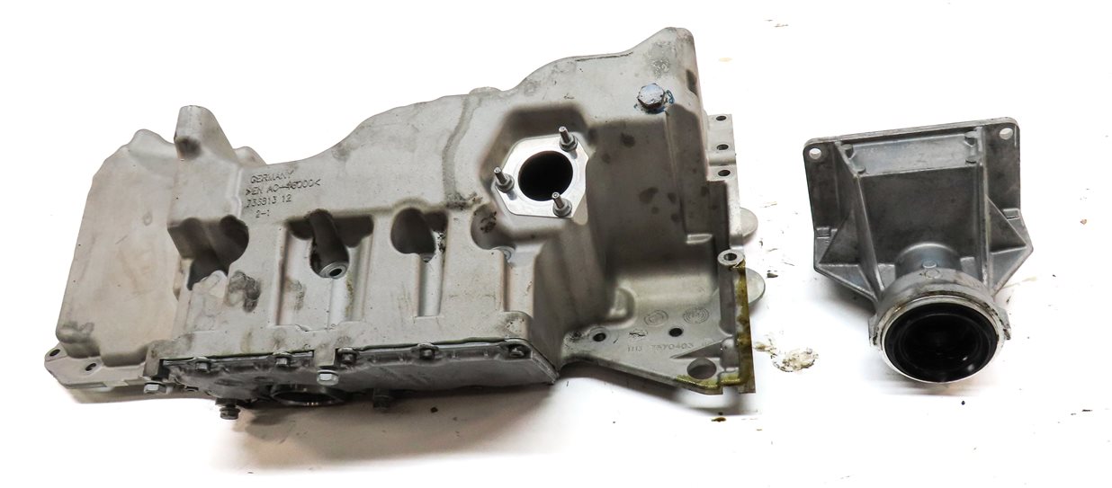 Thumbnail 2: 2011-2018 BMW 335Xi X3 X4 (F25 F26 F30) Xi AWD 3.0L N52 N55 TURBO ENGINE OIL PAN