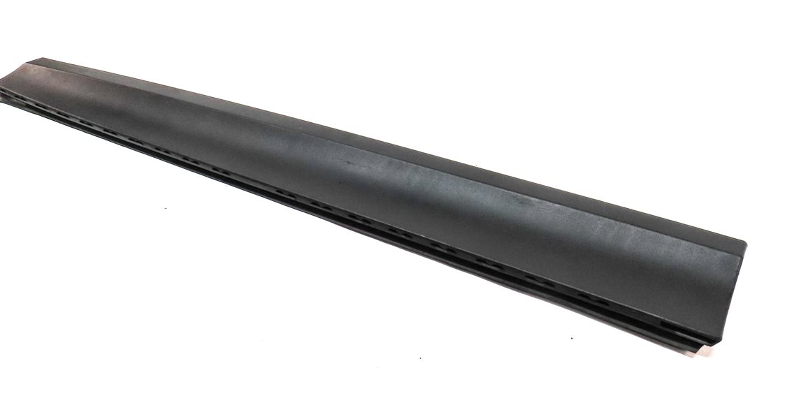 11-18 BMW X3 X4 (F25 26) FRONT LEFT LOWER DOOR MOULDING TRIM (w/o M or X-LINE)